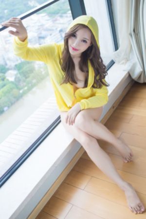 办公室里的女教师3