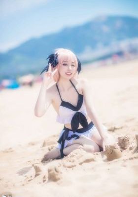 手指顶弄湿润hgl