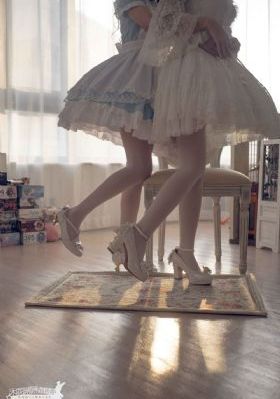 完美护士的不轨行为