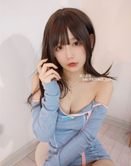 年轻的小婊