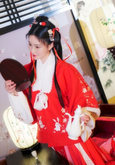 蜜桃臀工地嫂