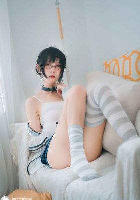 有只僵尸暗恋你国语版在线观看