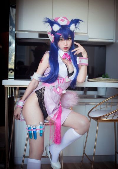 女职员
