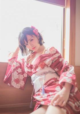 女按摩师