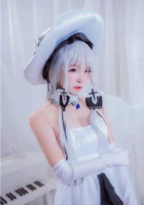 他趴在我两腿中间添得好爽在线看